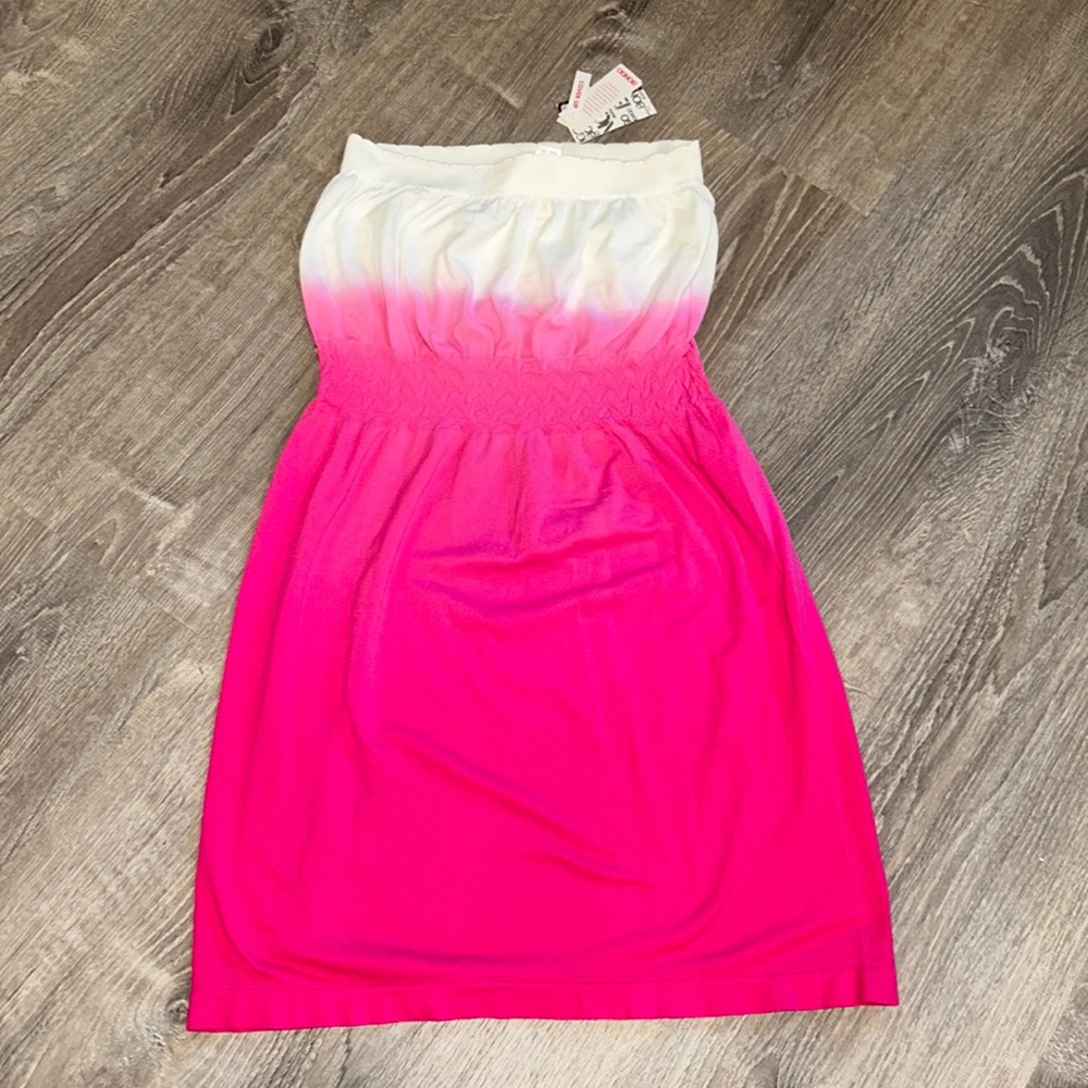 Bongo juniors, cover-up. new with tags. Size medium/large. Pink/white